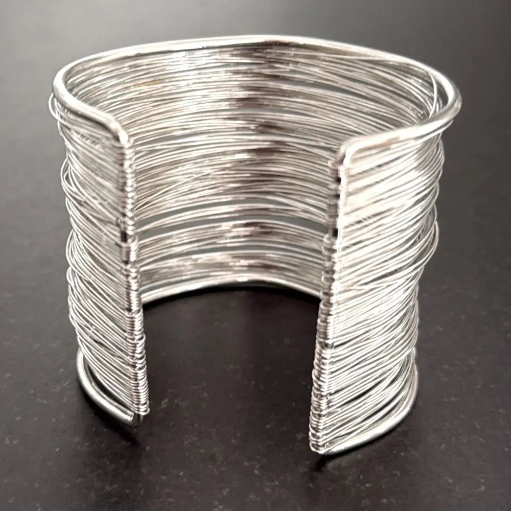 Modern Silver Wire Cuff Slinky Bracelet - Retro Sculptural Style